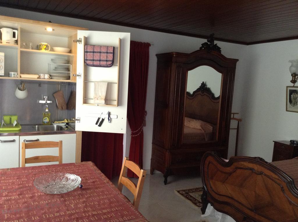 Casa Amarela Guesthouse Lagos Pokój zdjęcie