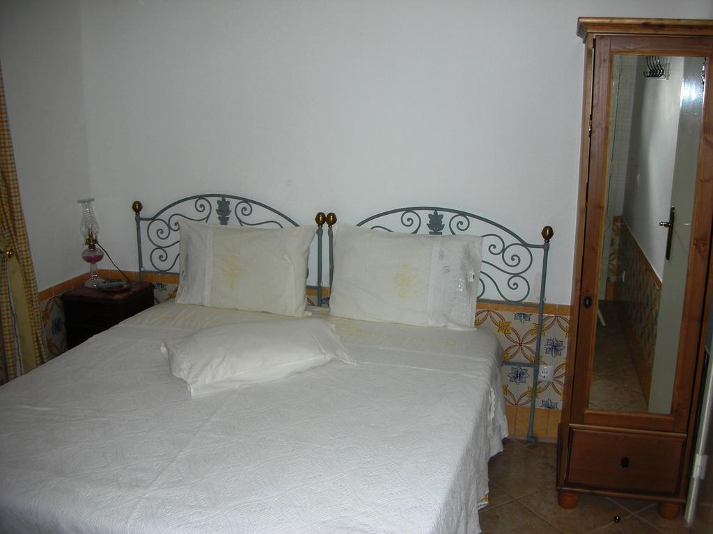 Casa Amarela Guesthouse Lagos Pokój zdjęcie